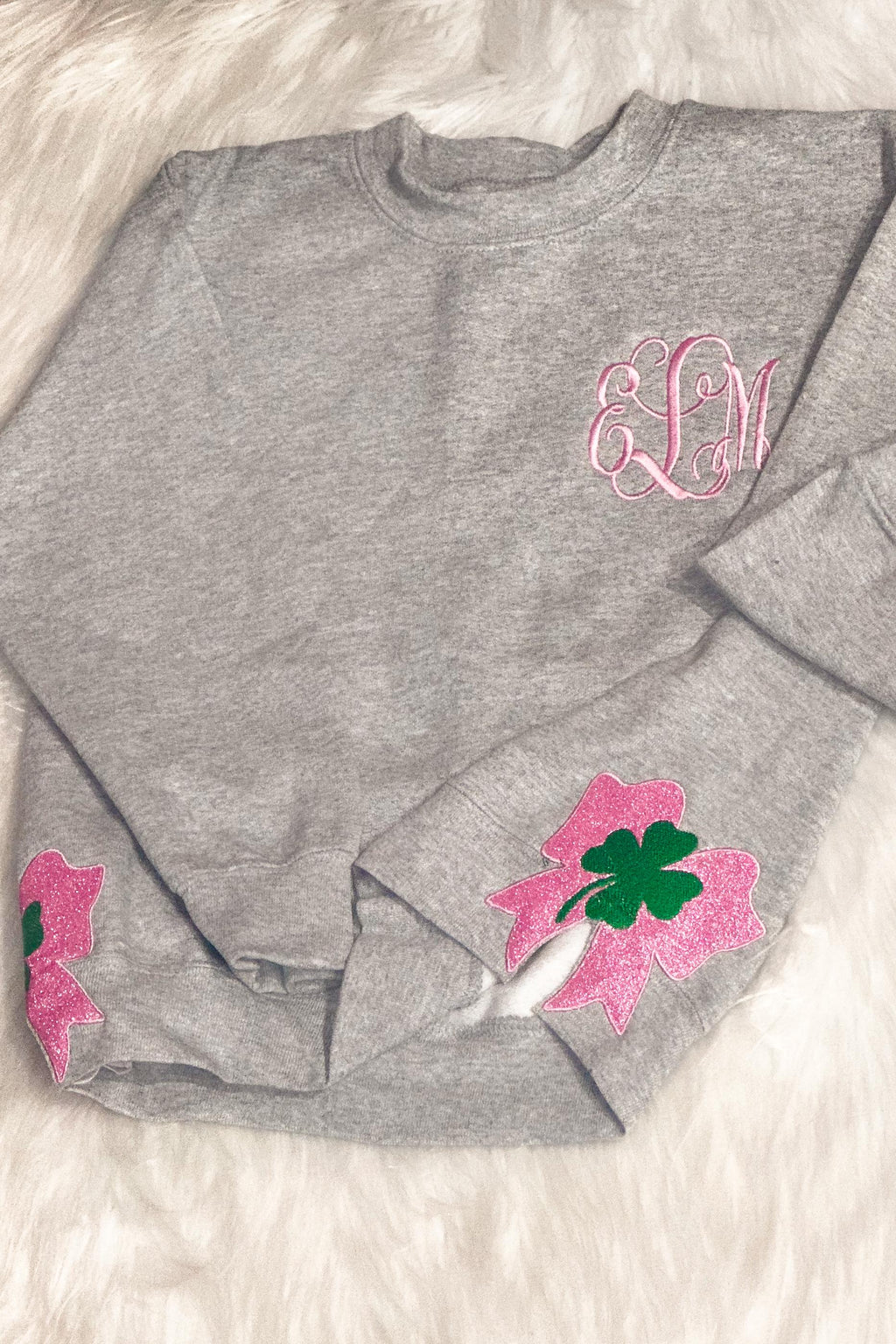 St Patricks Day Clover Bow Embroidery Design (Instant Download)